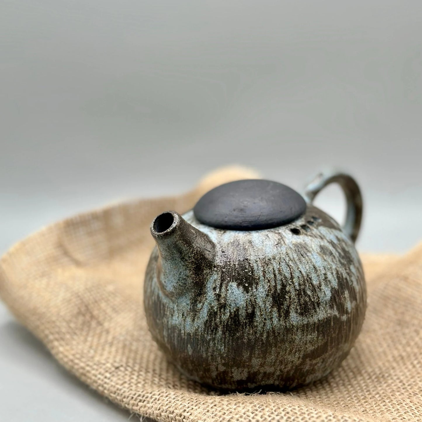 270 ml Ceramic Teapot